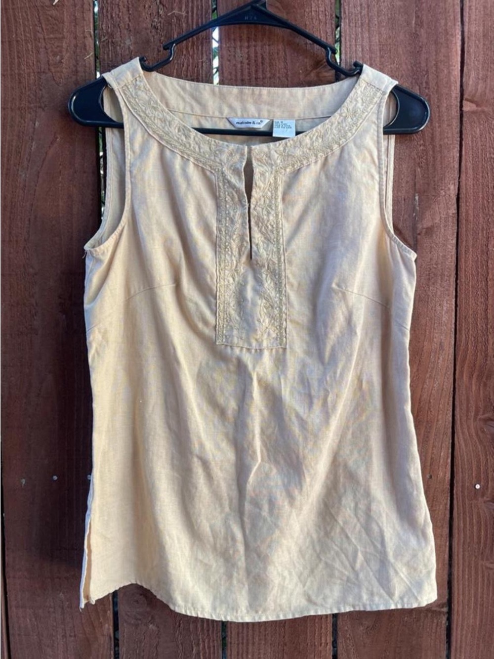 malcolm & co 100% Linen Beige Spilt Neck Embroidered Euro Summer Tank Top Sz S